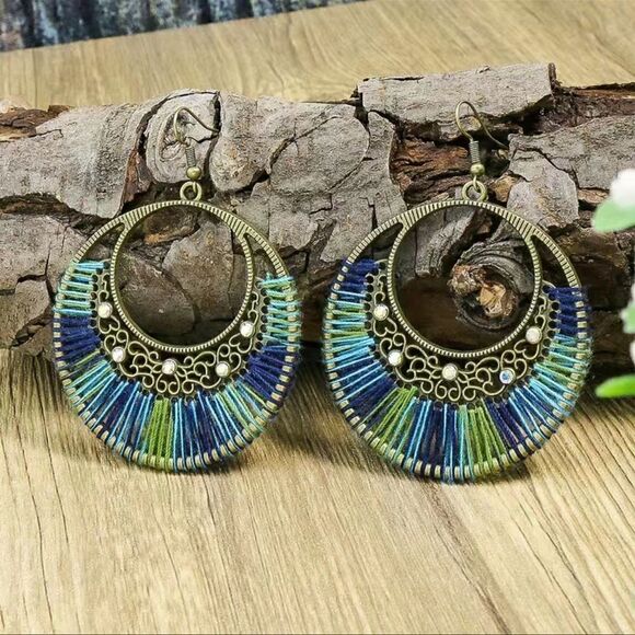 Boho super Neat Open Dangle Earrings NWT - Picture 1 of 5